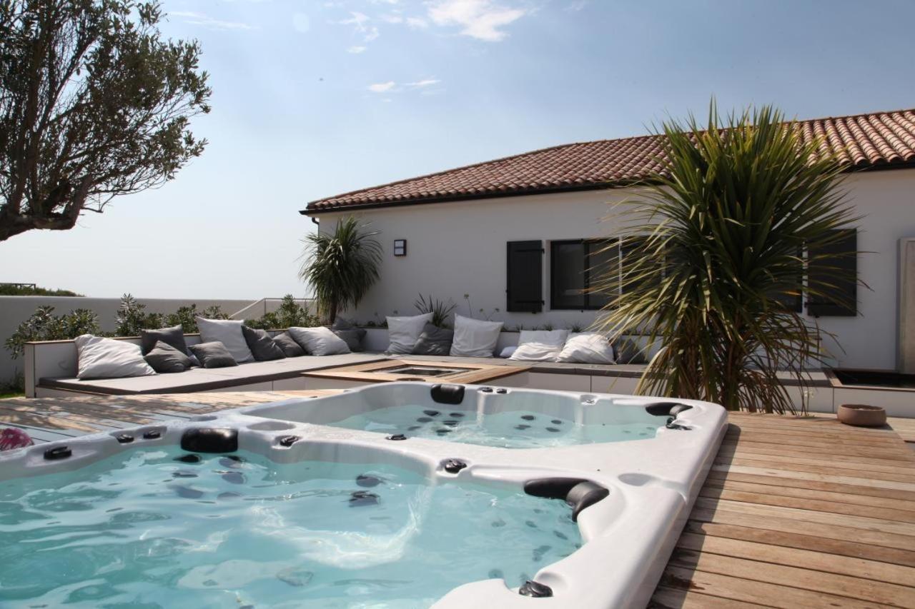 Villa La Sardane B&B Le Plomb Extérieur photo